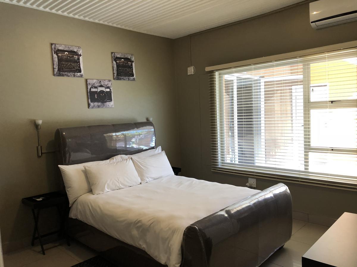 City Lodge Etosha Omuthiya Εξωτερικό φωτογραφία