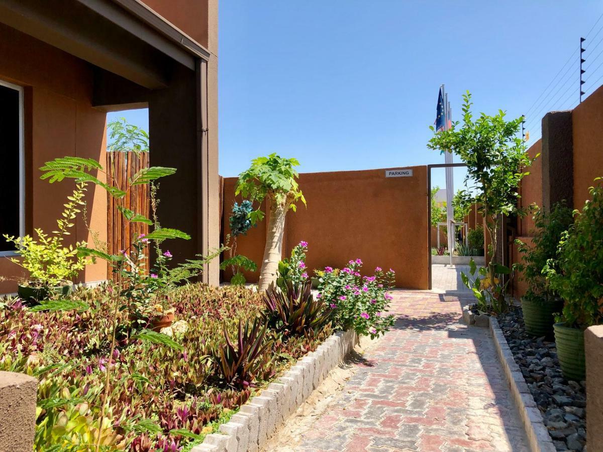 City Lodge Etosha Omuthiya Εξωτερικό φωτογραφία